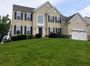 317 E Furrow Ln, Newark, DE 19702