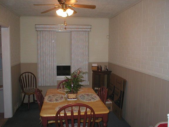 Formal Dining Room with Ceiling Fan