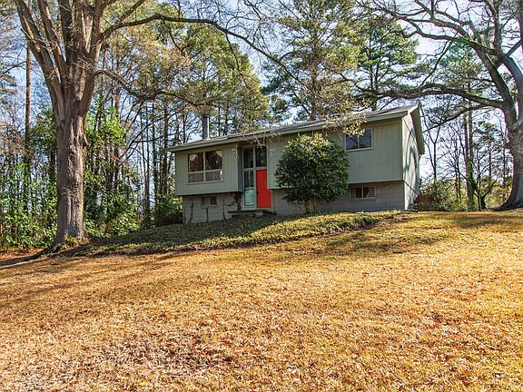 2nd image of 4332 Woodlawn Dr