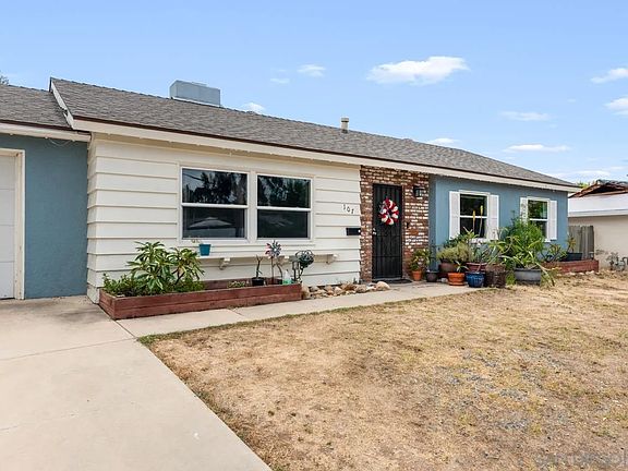 5th image of 107 Thrasher Way