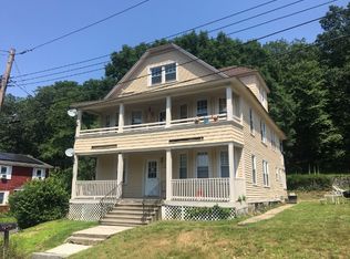 1 Woodlawn Ave APT 2R, Ansonia, CT 06401