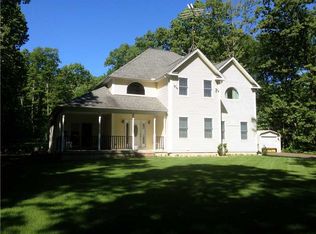 35 Old Sayles Hill Rd, North Smithfield, RI 02896