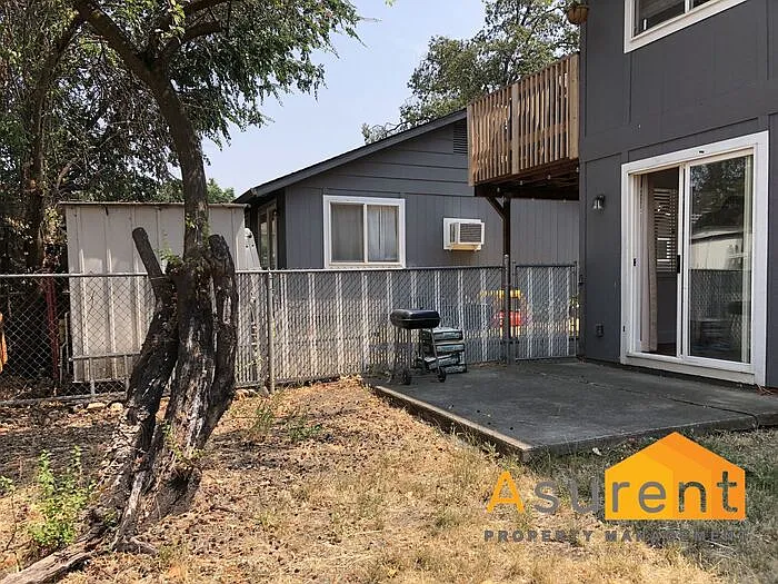 427 Plum St — Photo 16