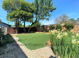 2352 Yulupa Ave, Santa Rosa, CA 95405