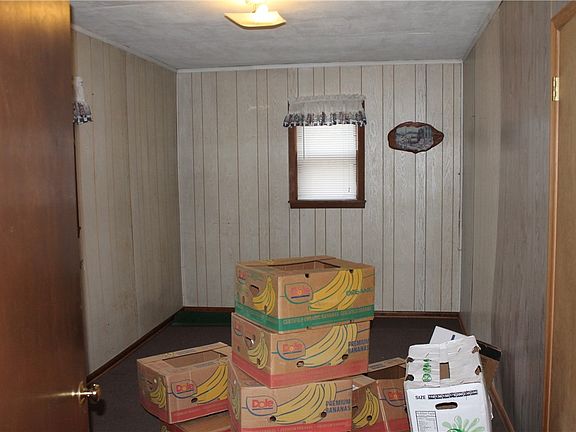 4th image of 706 2nd Street