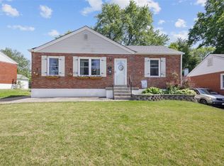 14 Saint Genevieve Ct, Florissant, MO 63031
