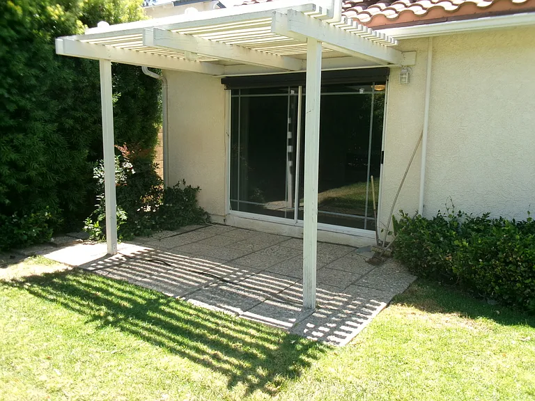3114 N Springfield St — Photo 31