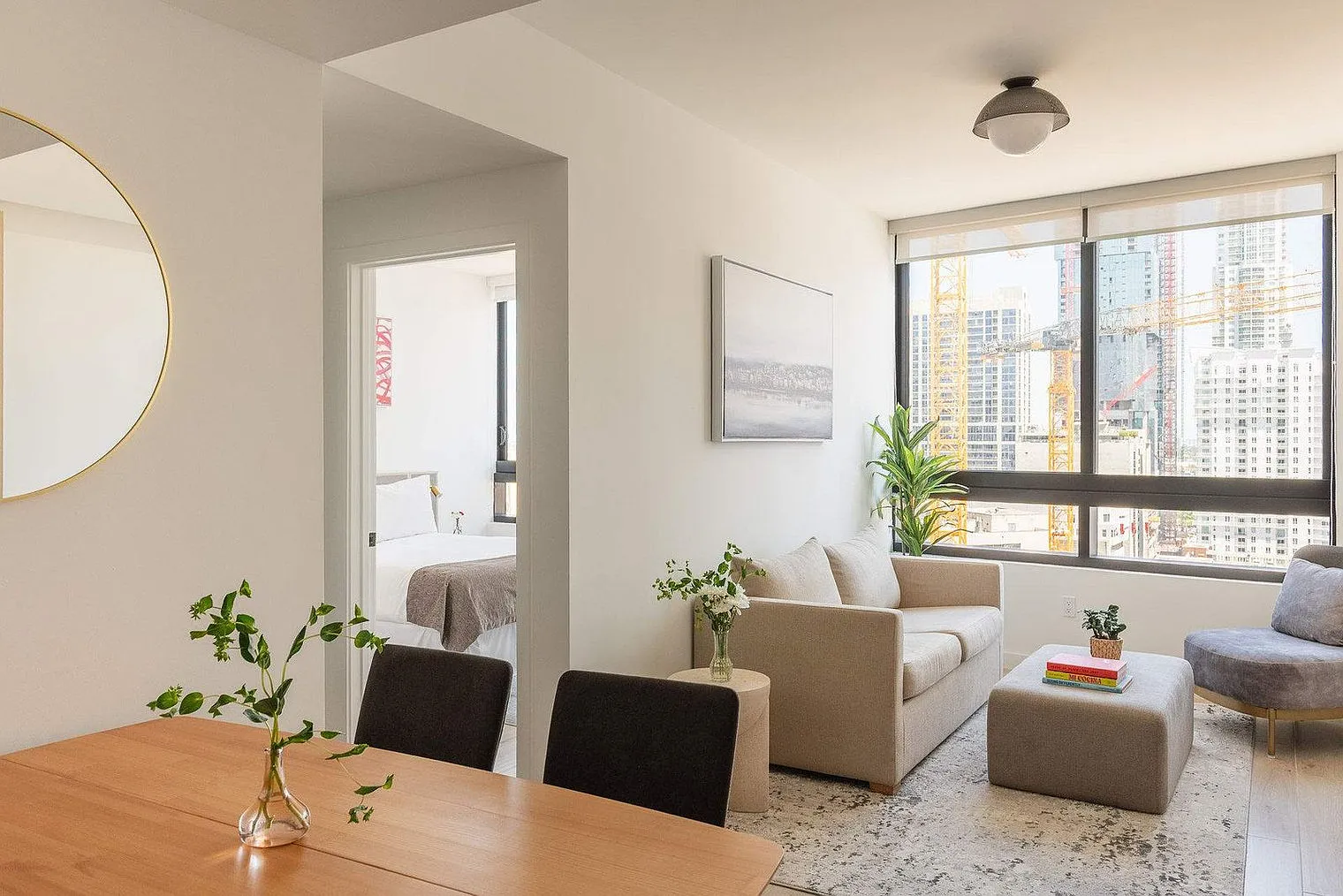 2 bed, 2.0 bath, 882 sqft, $3,862 — Photo 2