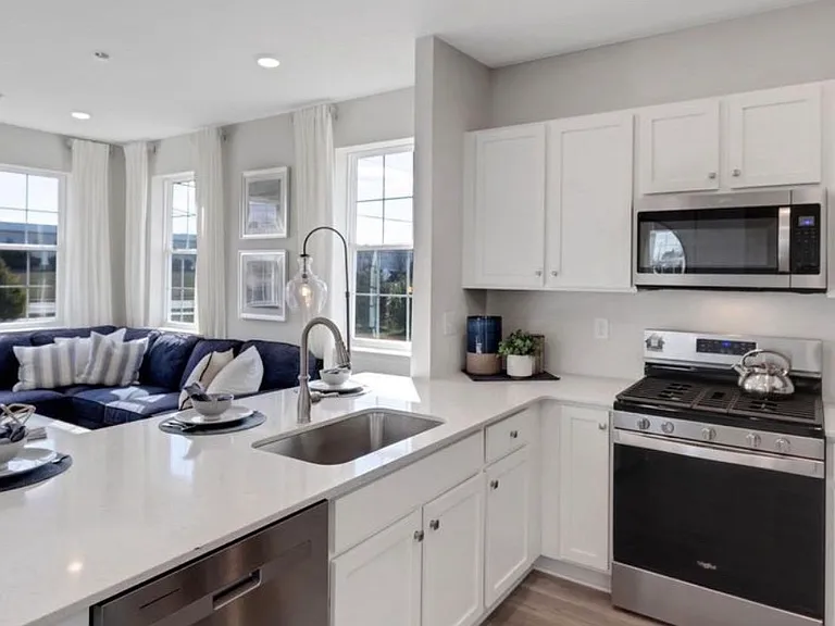 126 Corolla Dr — Photo 13
