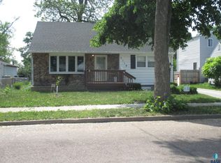 3119 S Lake Ave, Sioux Falls, SD 57105