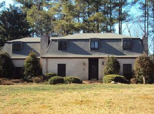 25 Pine Lake Dr, Newnan, GA 30263