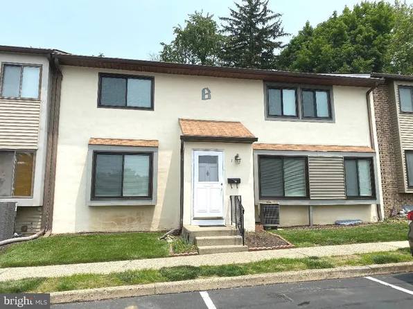 22 Fitzwatertown Rd Unit B7, Willow Grove, PA 19090