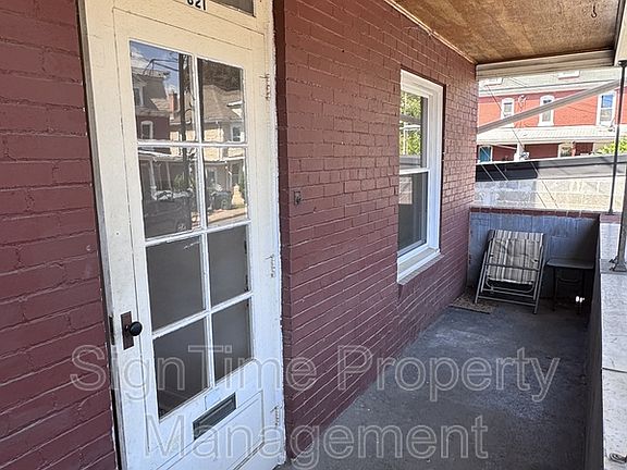 4th image of 821 Washington Ave APT 1W