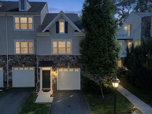 11207 Wortham Crest Cir, Manassas, VA 20109