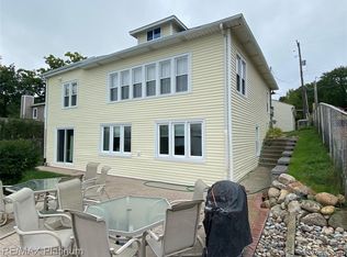 16364 Hilltop Dr, Linden, MI 48451