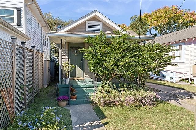1st image of 317 N Bernadotte St