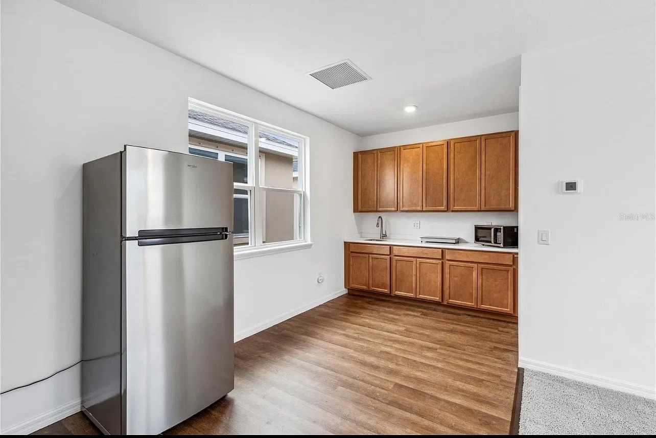 Studio, 600 sqft, $1,200 — Photo 1