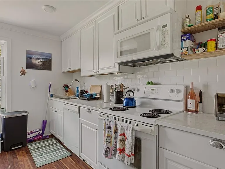13 Hall Ave #B — Photo 5