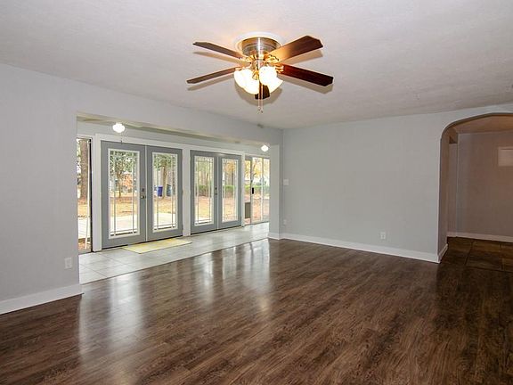 5th image of 315 Thole St