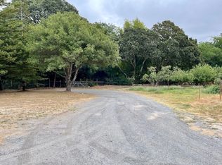 320 Schuh Ln, Sebastopol, CA 95472