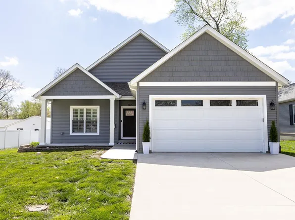 102 W Throp St, Troy, IL 62294