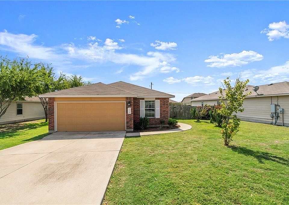 1st image of 224 Foxglove Dr