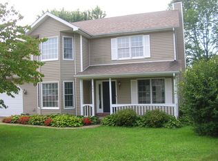 203 Gray Hawk Ct, Versailles, KY 40383