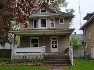 615 S Wildwood Ave, Kankakee, IL 60901