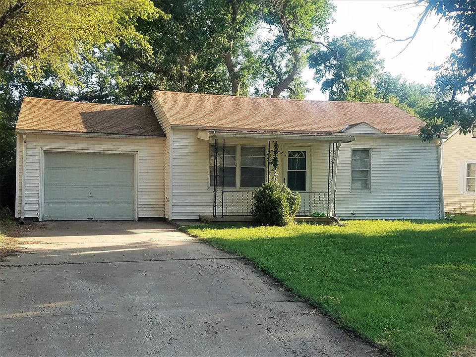 1st image of 300 W Summey Ave