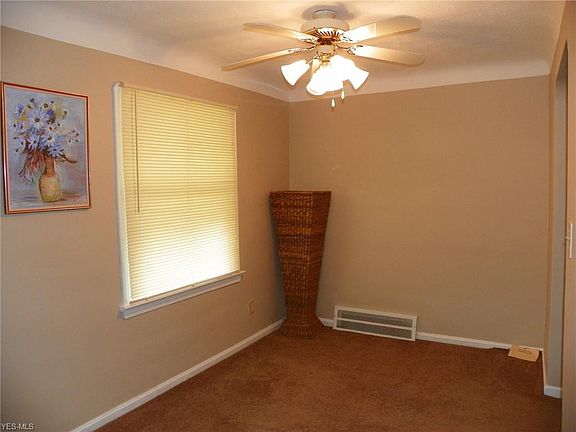 5th image of 8510 Deerfield Dr