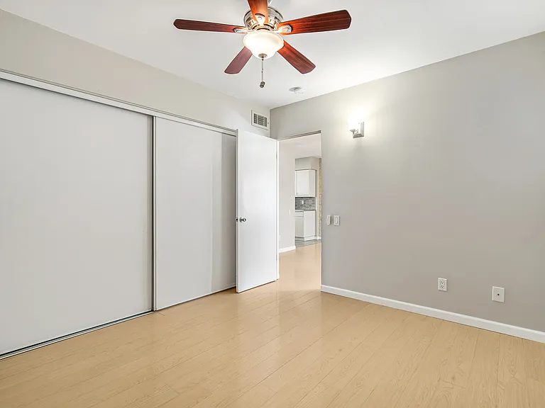74210 Candlewood St #3 — Photo 18