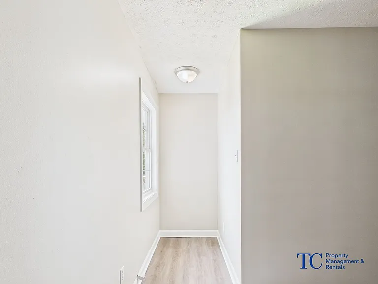 287 Foxworth Dr — Photo 8