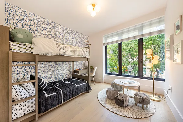 Sold by Douglas Elliman | media 29