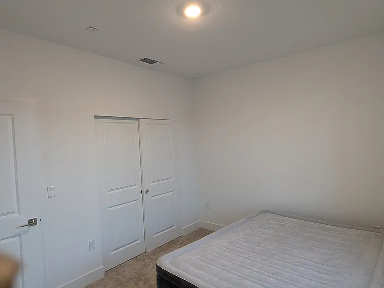 138 W Adriana Dr — Photo 8