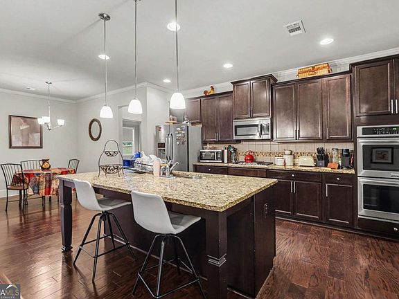 2nd image of 2840 Bluestone Dr