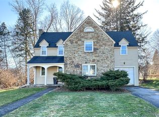 9 Hoffman Rd, New Hartford, NY 13413