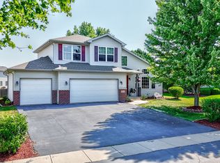 26141 S Bayberry Dr, Channahon, IL 60410