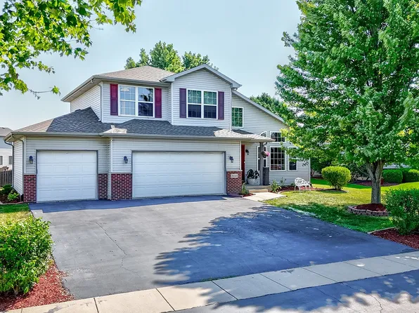 26141 S Bayberry Dr, Channahon, IL 60410