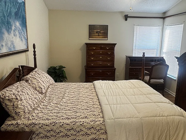 Master Bedroom (Angle #2)