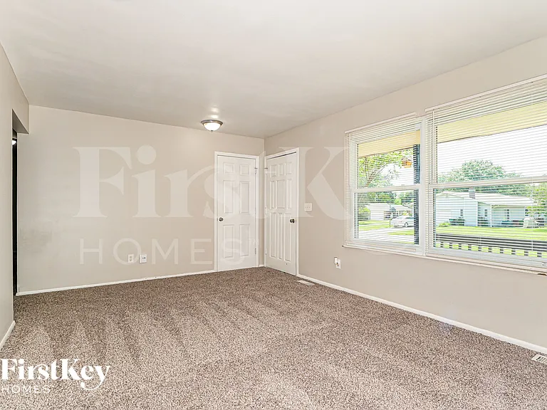 634 Watkins Glen Dr — Photo 5