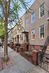 150A Diamond Street