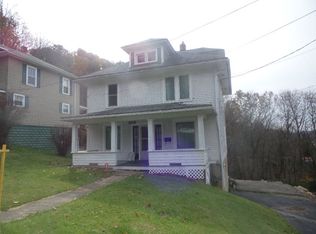 216 Maple St, Bluefield, WV 24701