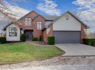 402 Colombo Rd, Ozark, MO 65721