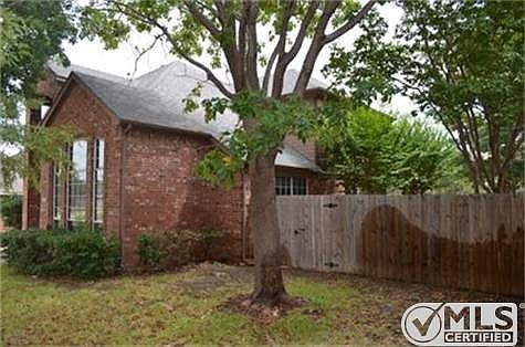 3rd image of 212 Loma Alta Dr