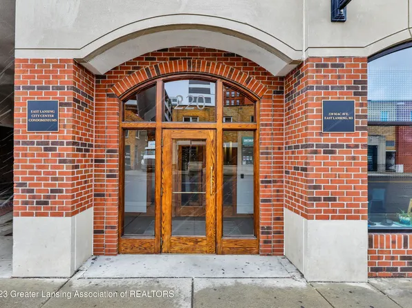 220 Mac Ave APT 206, East Lansing, MI 48823