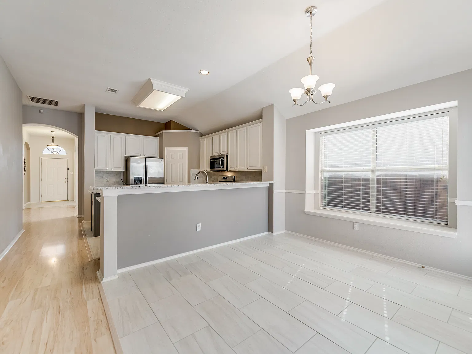 4 bed, 2092 sqft, $2,350 — Photo 1