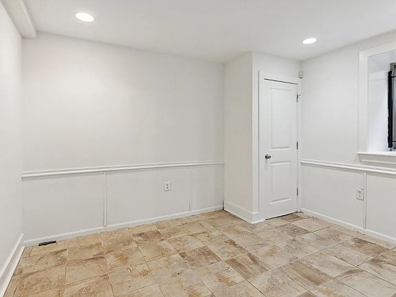 4th image of 1701 W Jefferson St #A