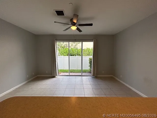 2 bed, 2.5 bath, 1627 sqft, $2,200 — Photo 4