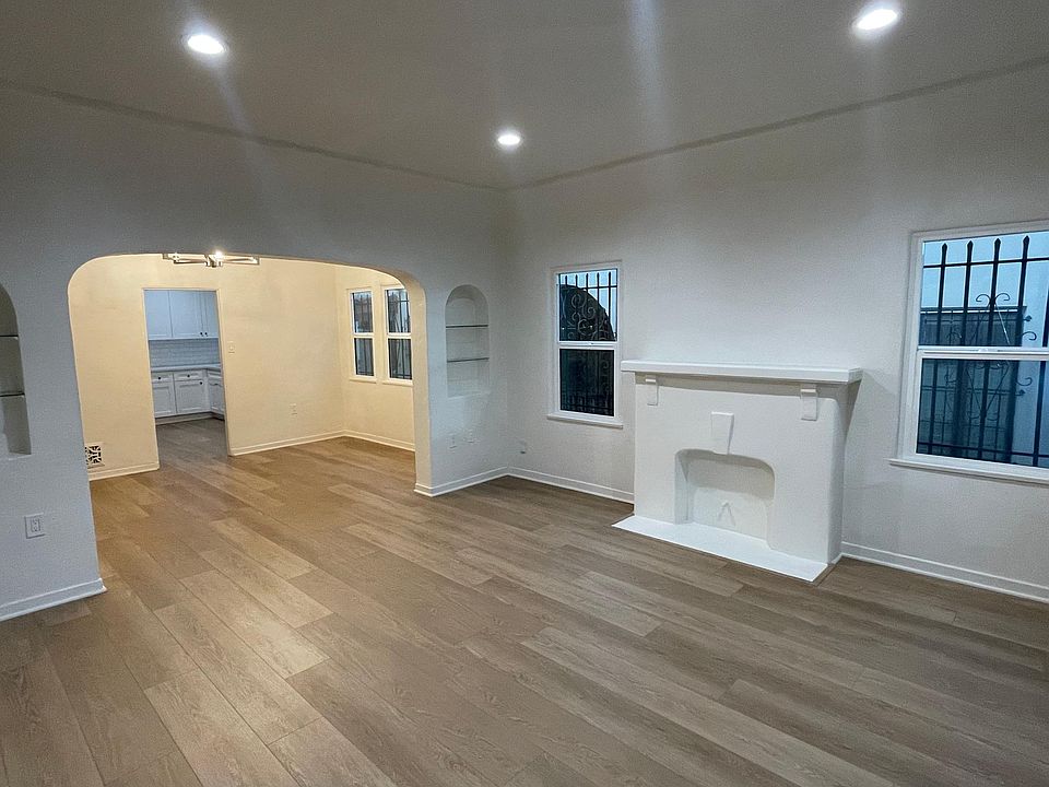 1st image of 438 N Curson Ave