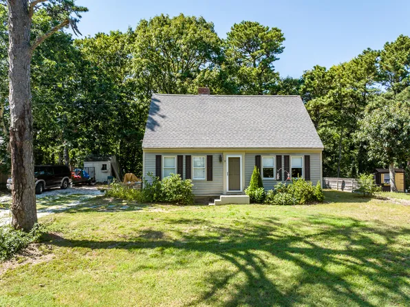 5 Peter Oliver Road, South Dennis, MA 02660